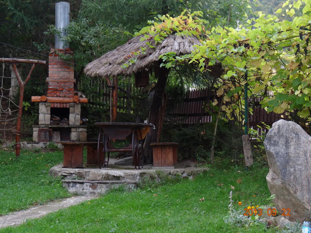 Vatra Hotel Yaremtche Extérieur photo