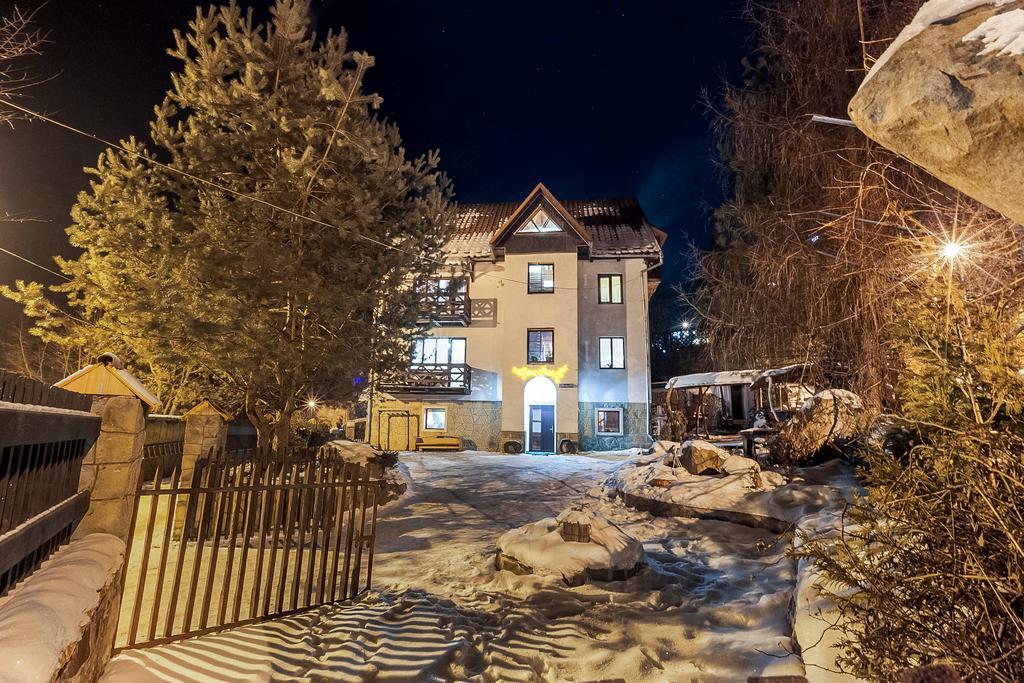 Vatra Hotel Yaremtche Extérieur photo
