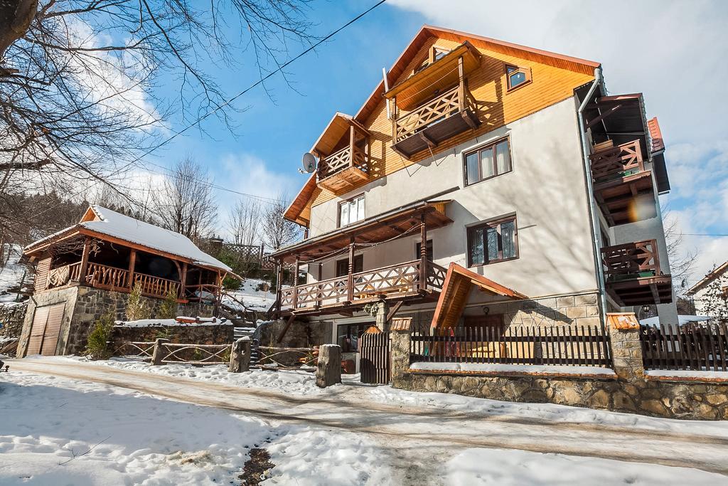 Vatra Hotel Yaremtche Extérieur photo